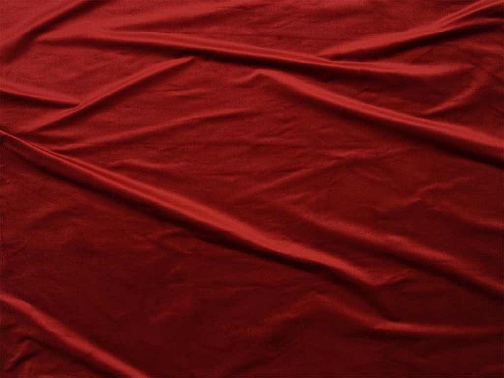 DESIR - Reine Seidenvelours-Qualität mit edlem, unverwechselbarem Lüster.